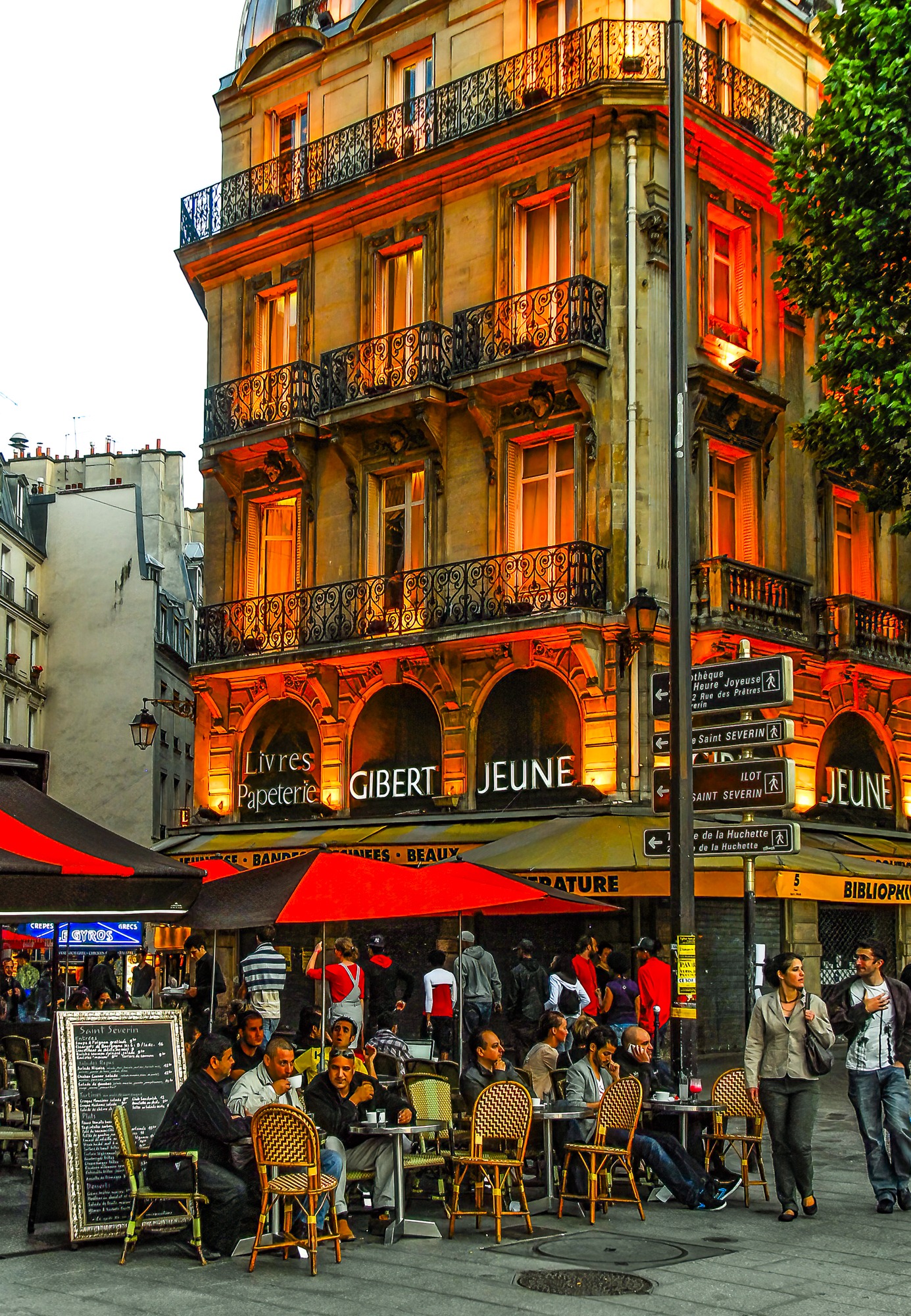 Paris Cafe